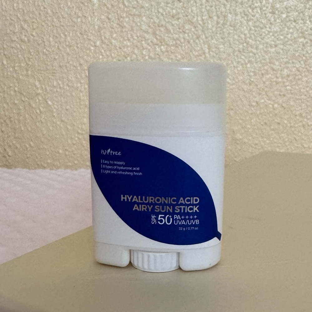 NEW Isntree Hyaluronic Acid Airy Sun Stick